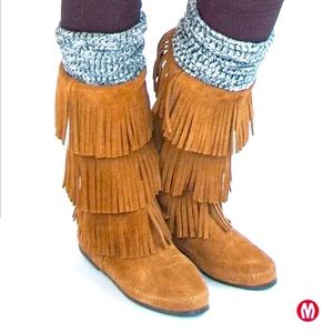 Minnetonka Moccasins Fringe Boots, size 10, Brown